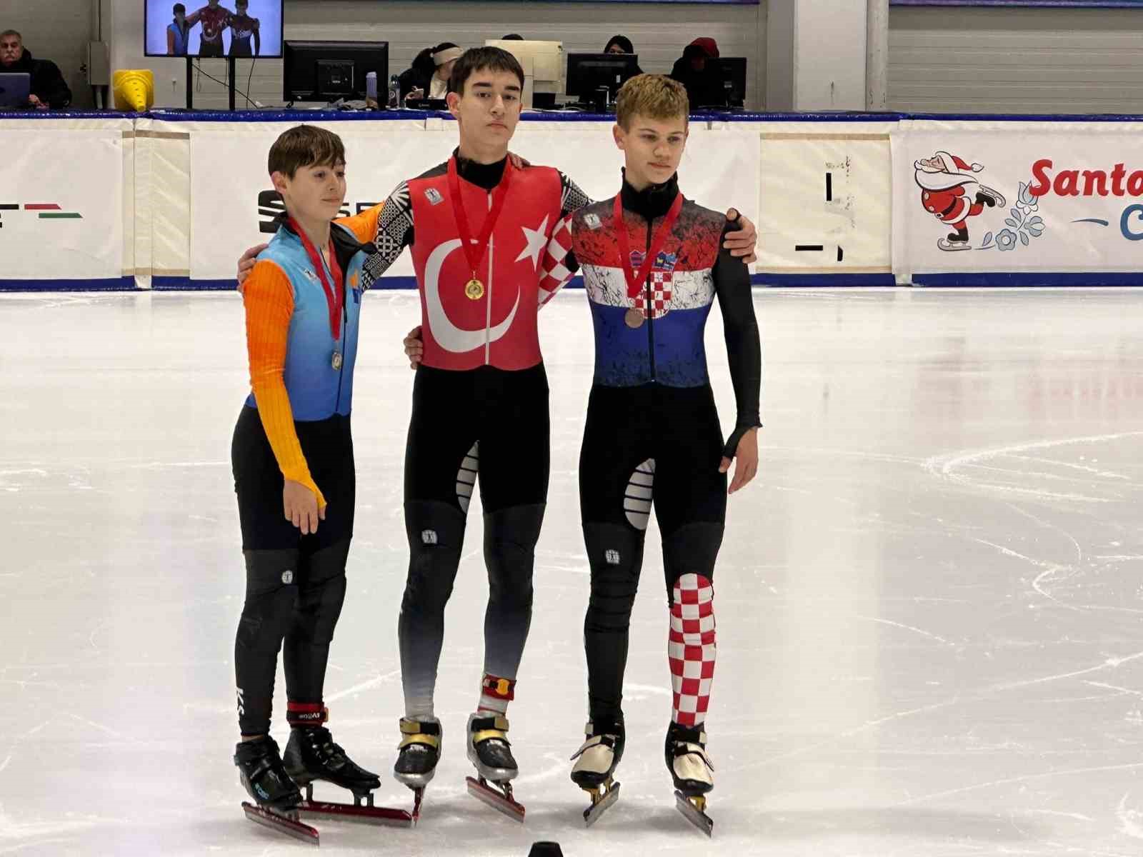 20241209aw346424 0.jpg