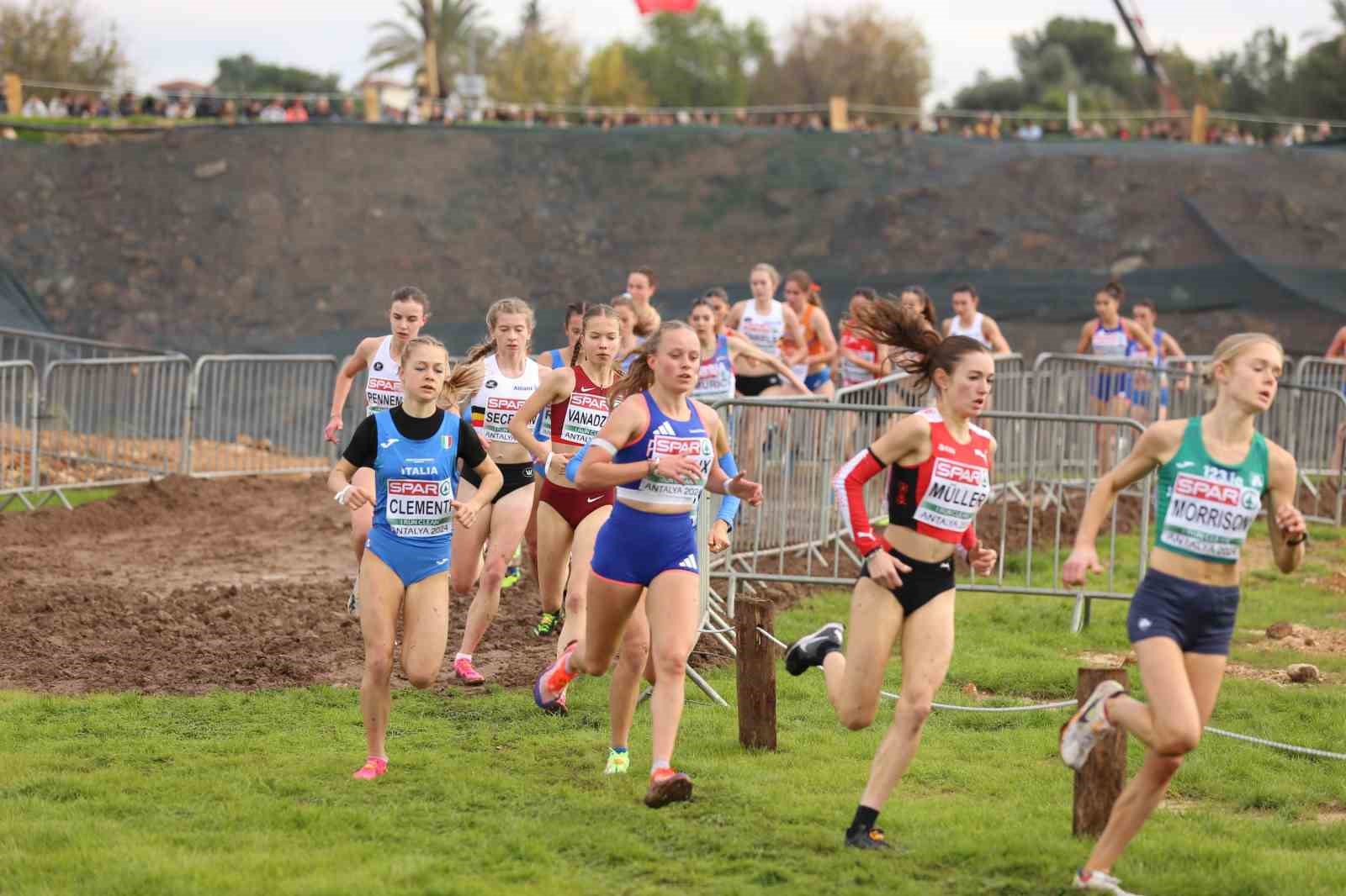 20241209aw346530 0.jpg