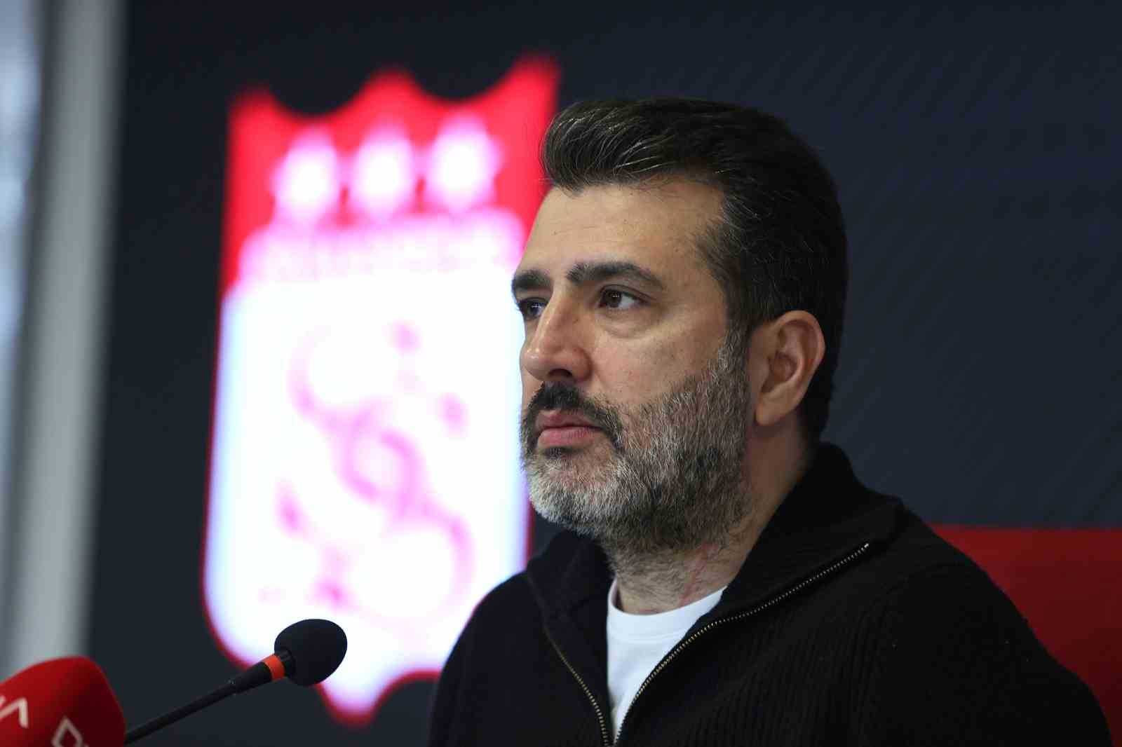 20241210aw347158 0.jpg