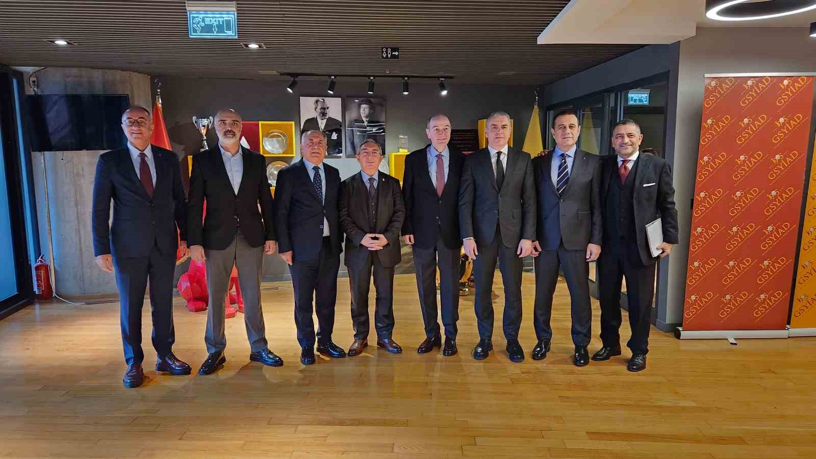 20241210aw347356 0.jpg