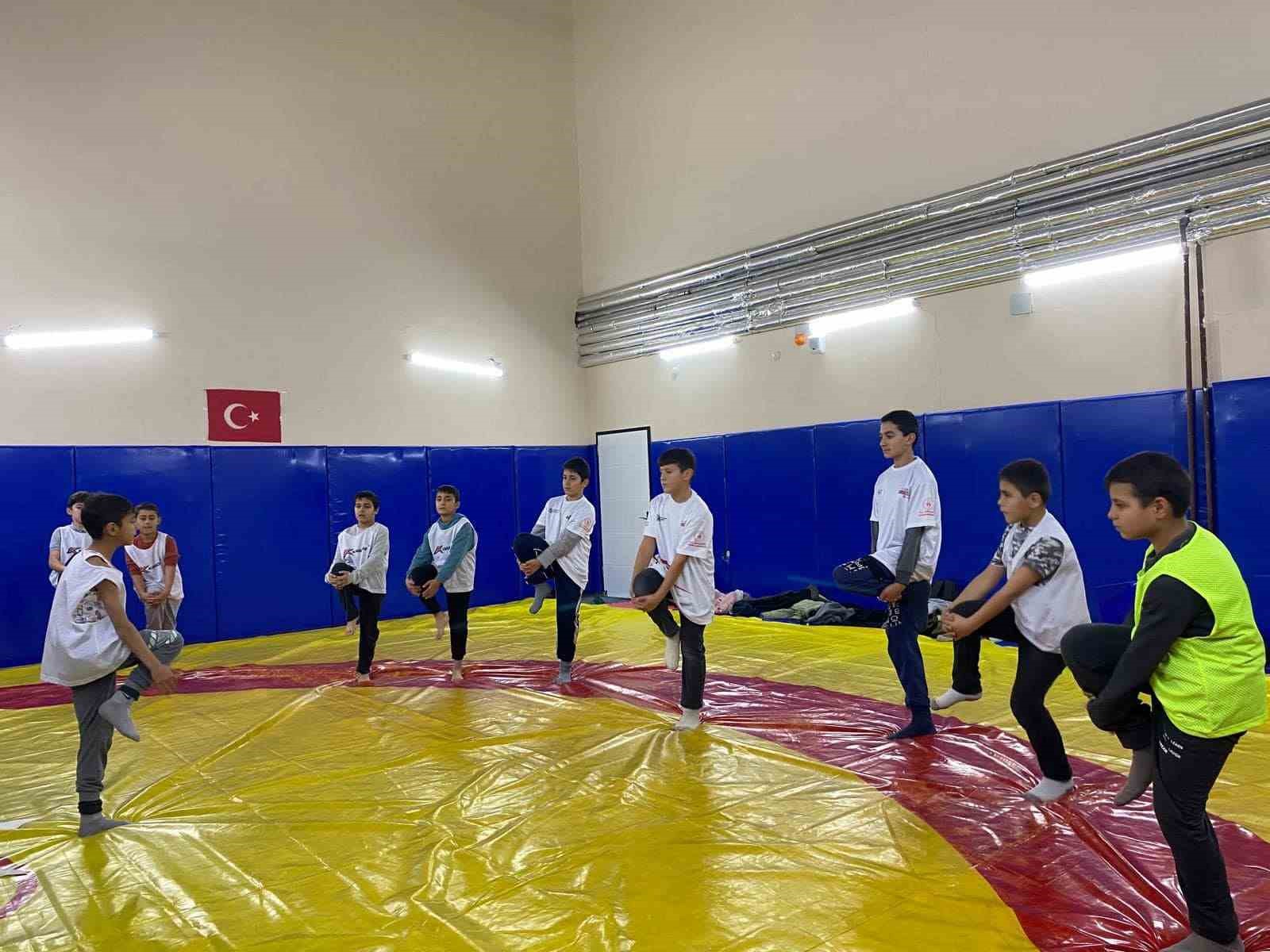 20241211aw348013 0.jpg