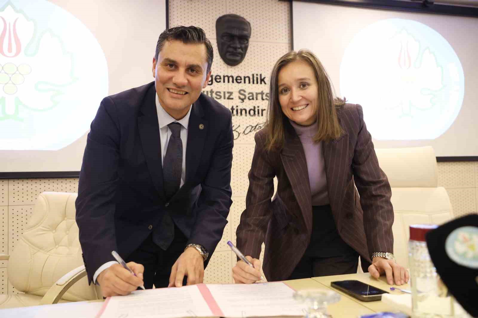 20241211aw348161 0.jpg