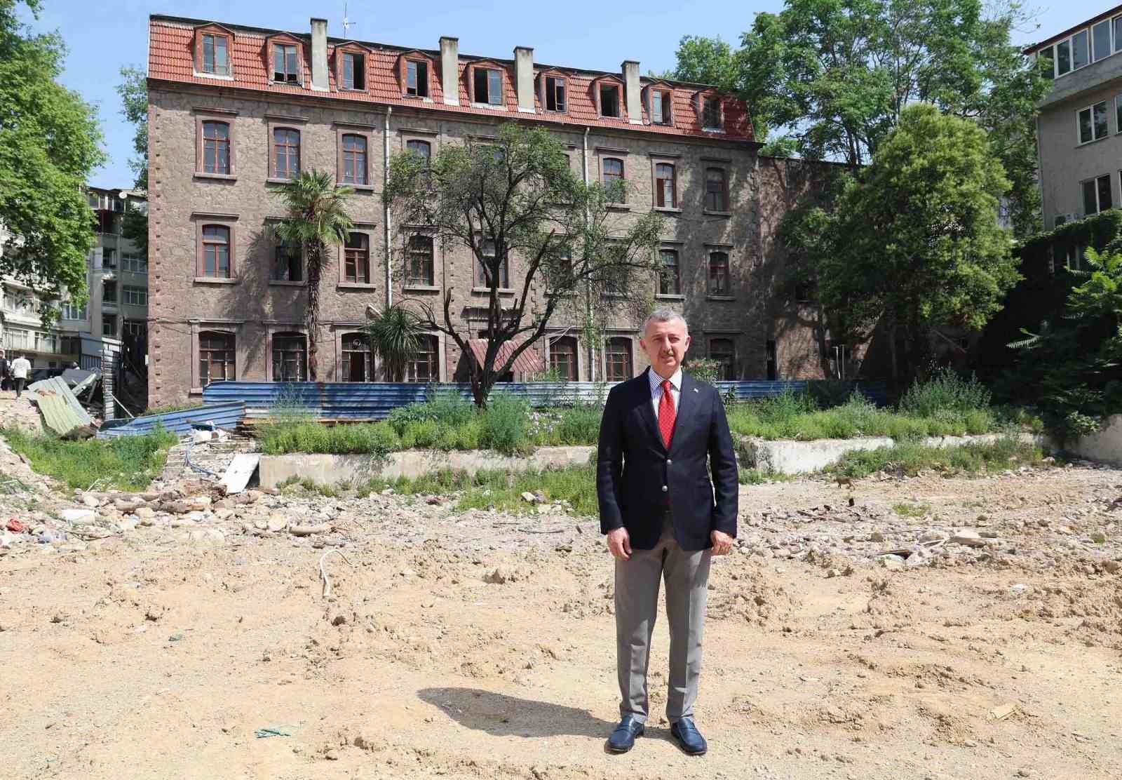 20241212aw348575 0.jpg