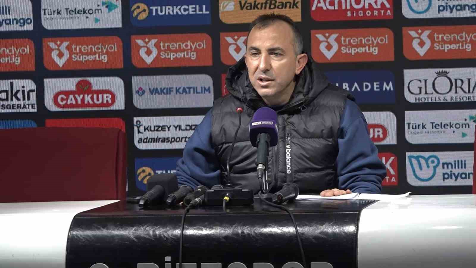 20241214aw350359 0.jpg