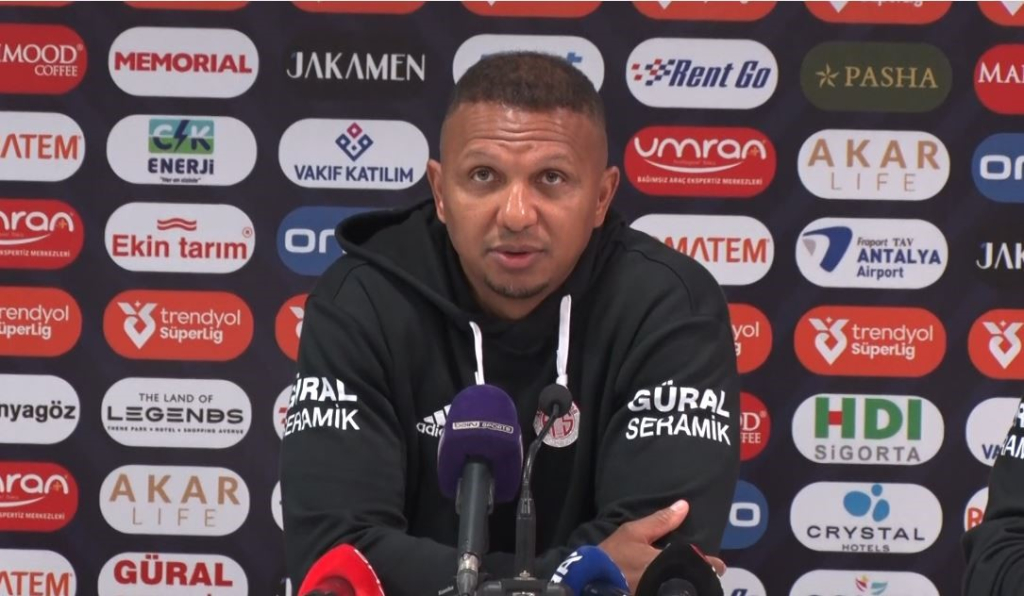 20241215aw350774 0.jpg