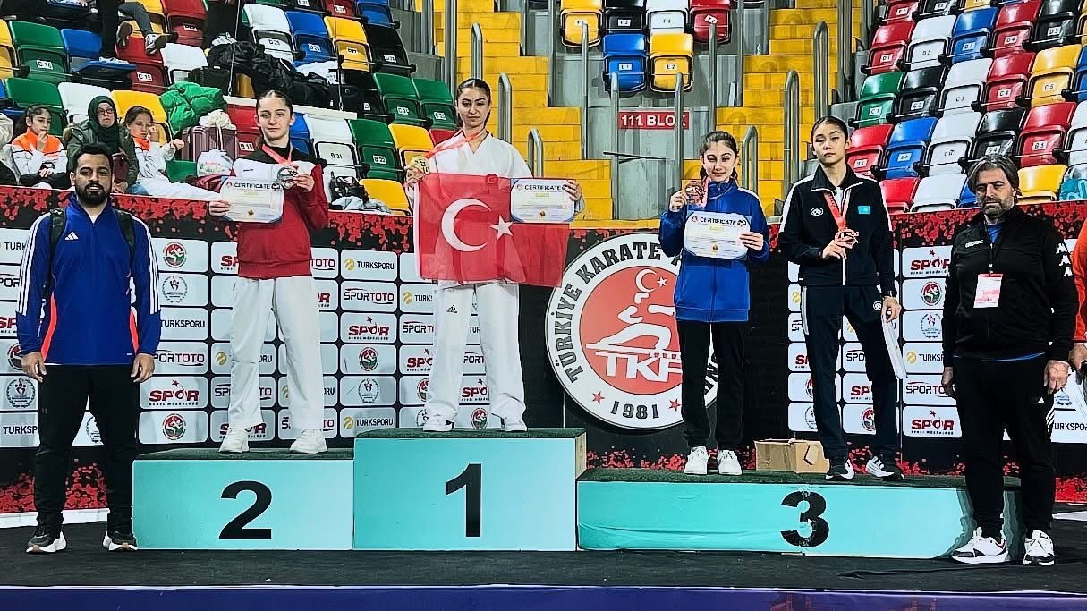 20241216aw351268 0.jpg