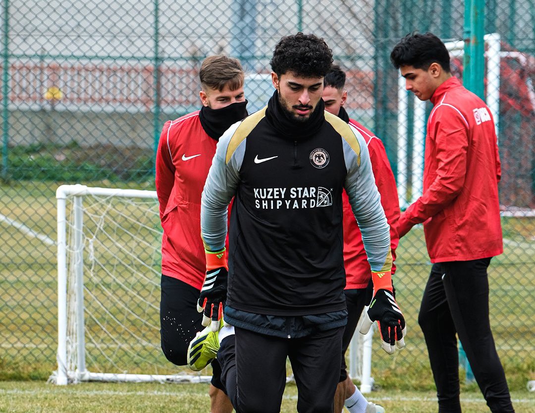 20241217aw351669 0.jpg