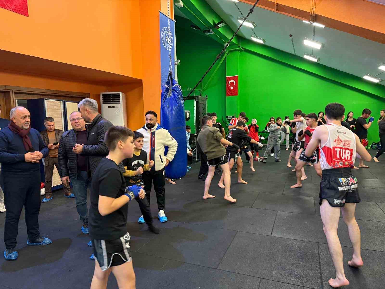 20241217aw351917 0.jpg