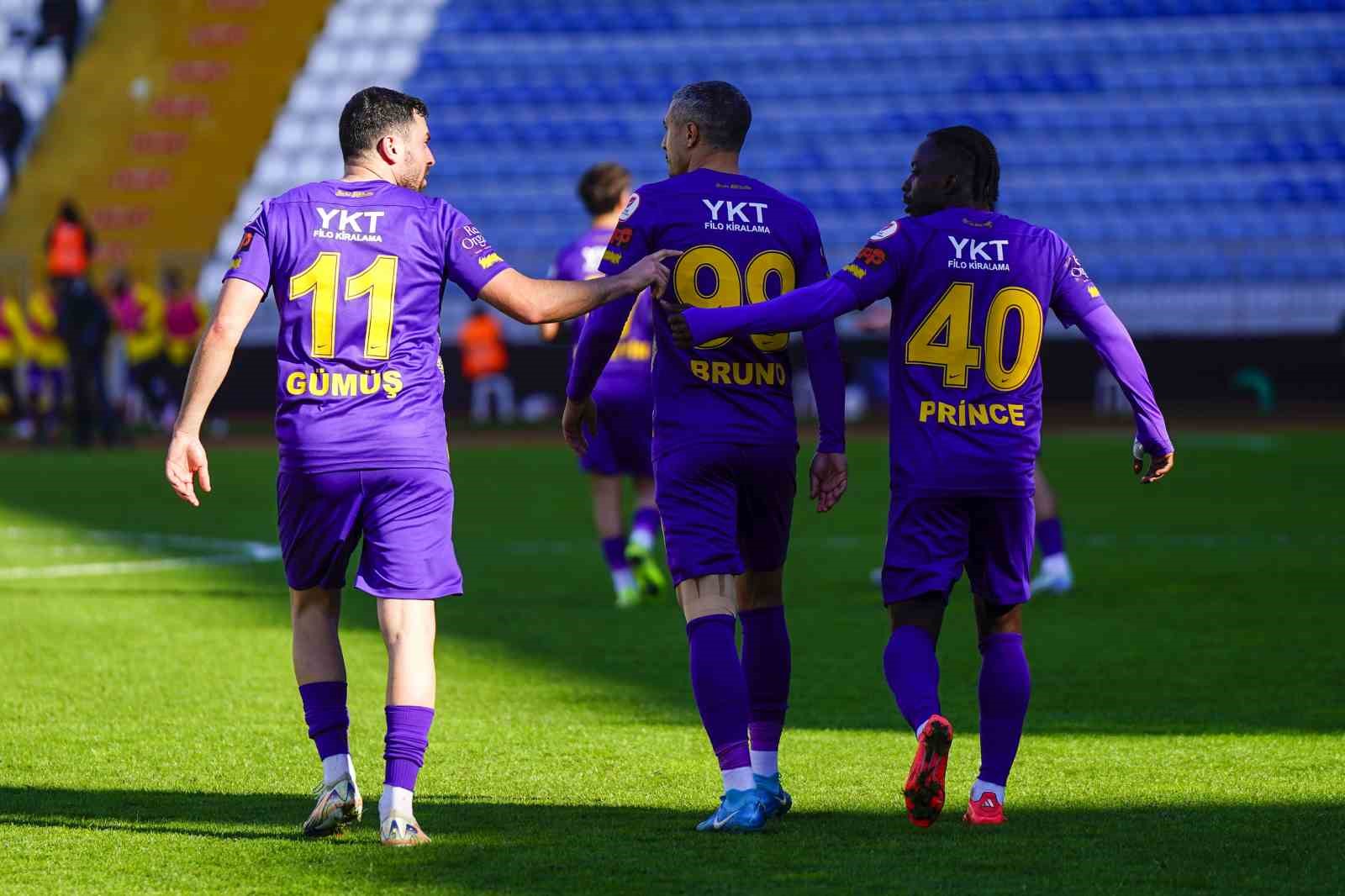 20241217aw352074 0.jpg