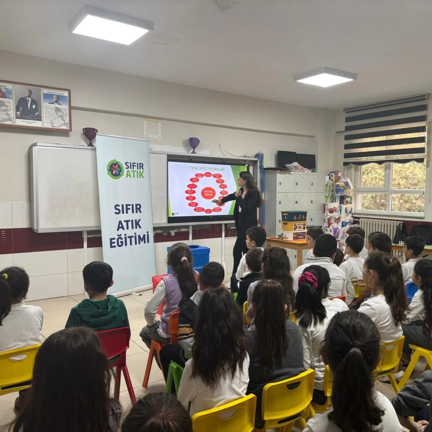 20241217aw352189 0.jpg