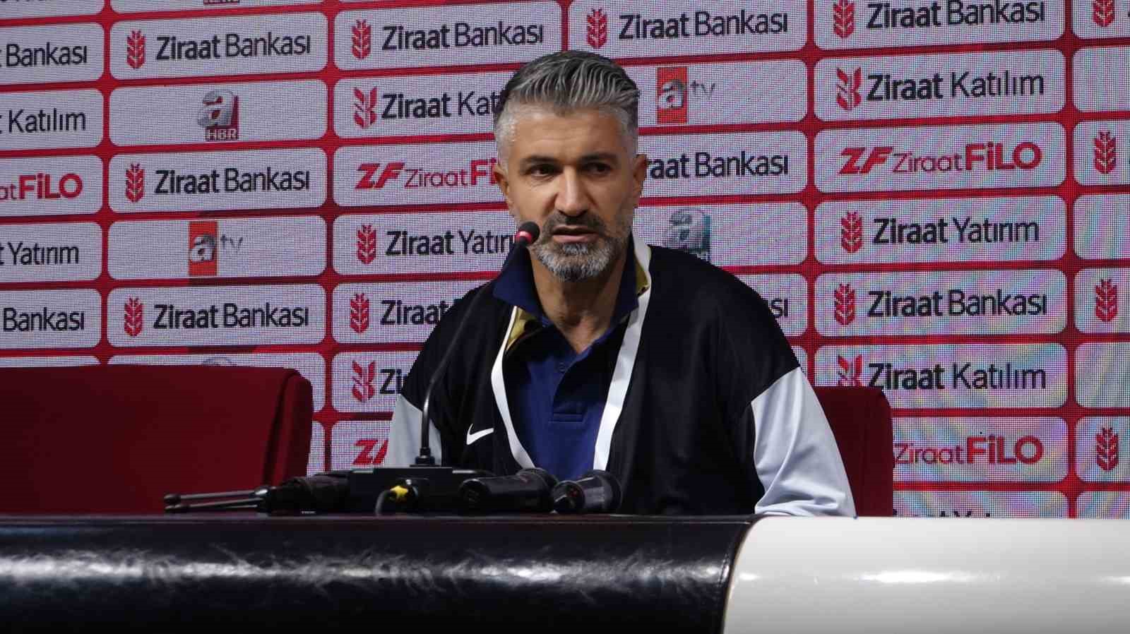 20241217aw352299 0.jpg