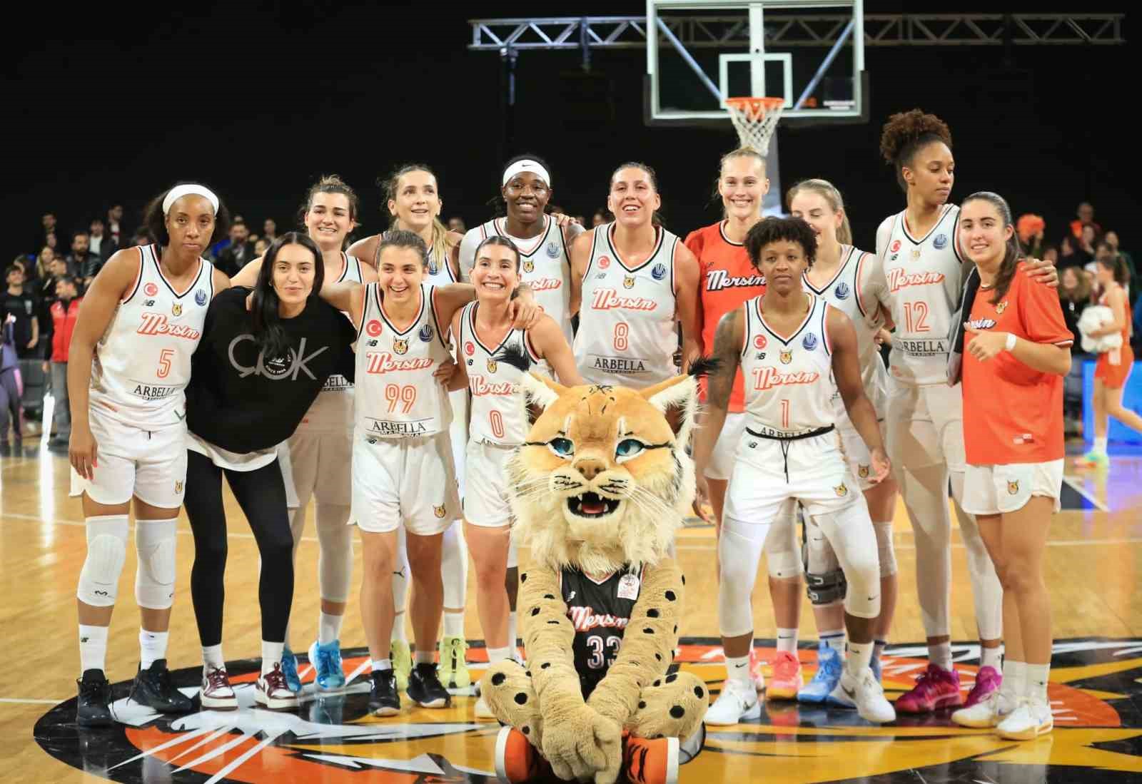 20241218aw353051 0.jpg