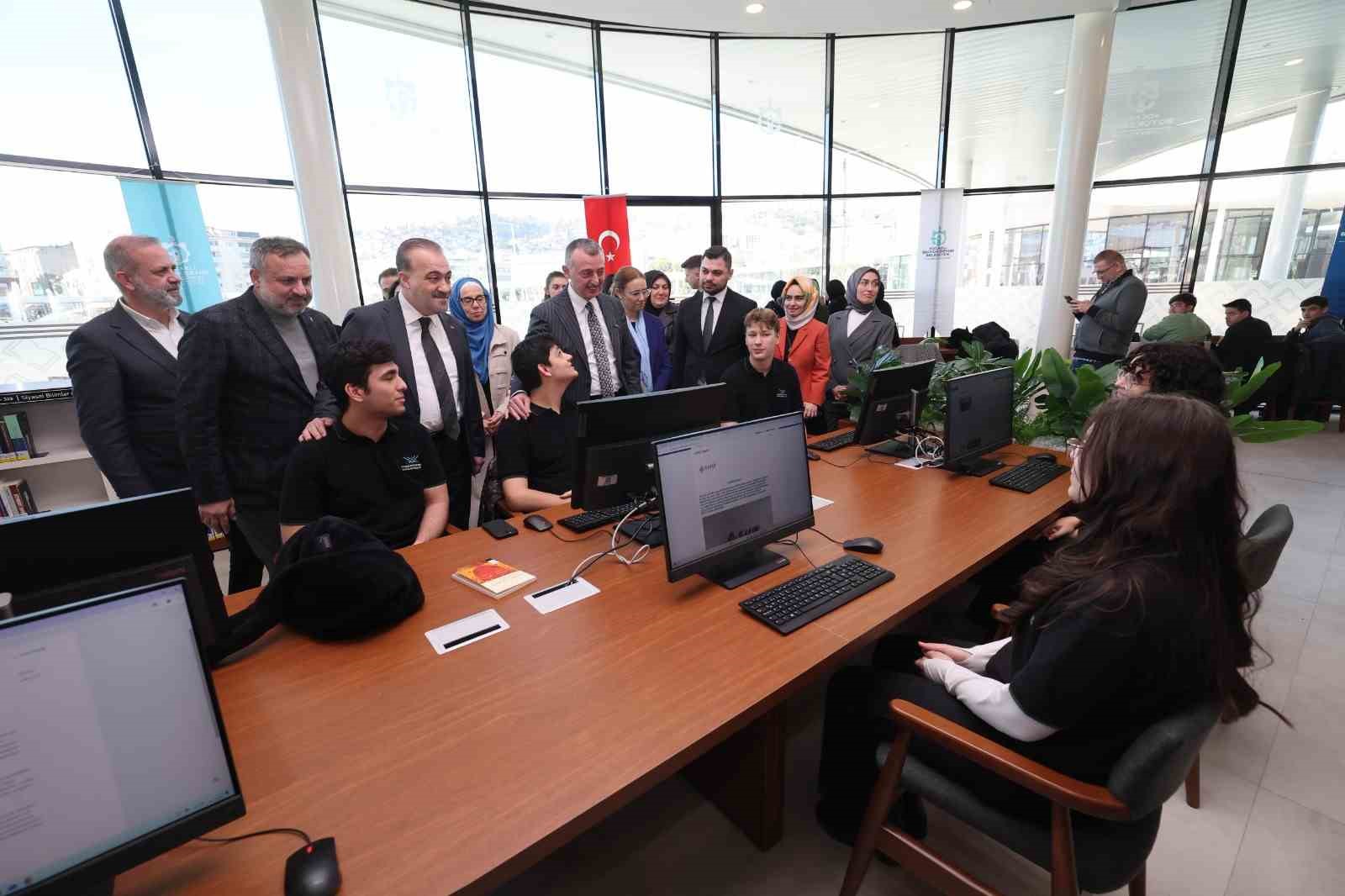 20241219aw353383 0.jpg