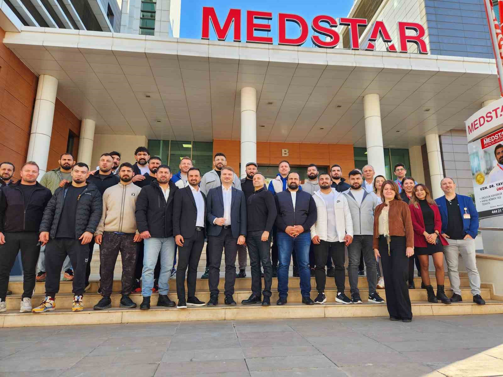 20241220aw354100 0.jpg