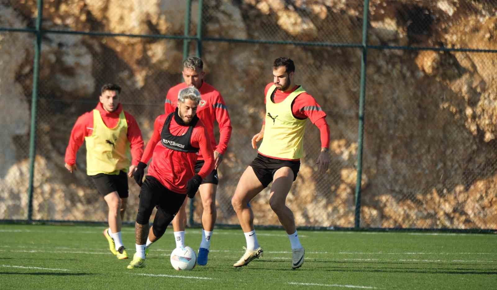 20241220aw354497 0.jpg