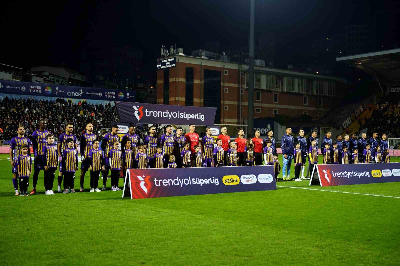 20241220aw354637 0.jpg