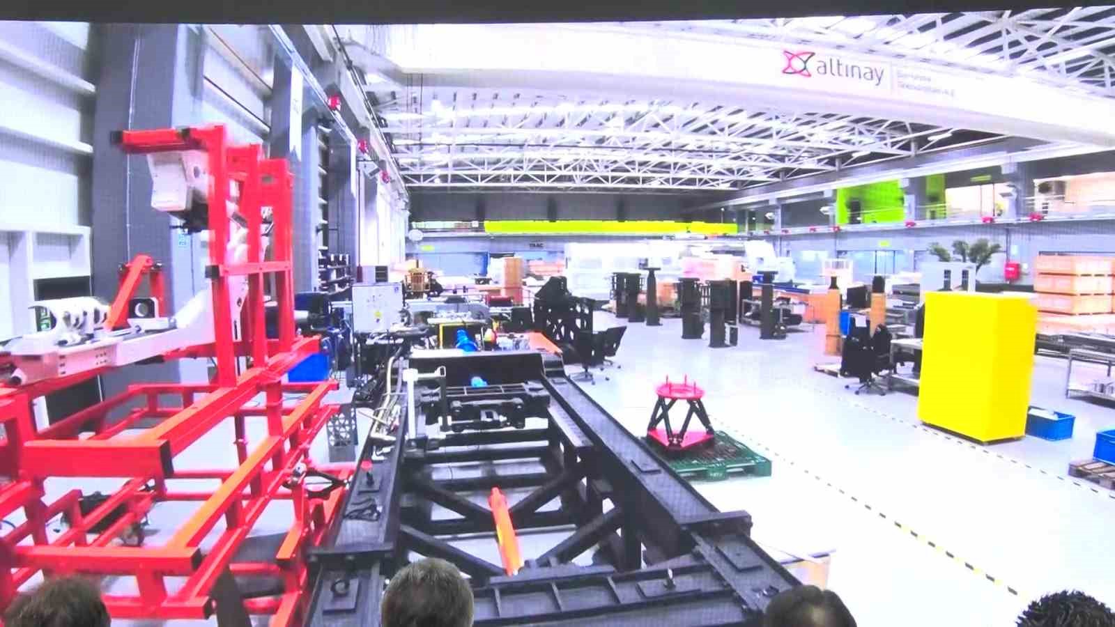 20241222aw355271 0.jpg