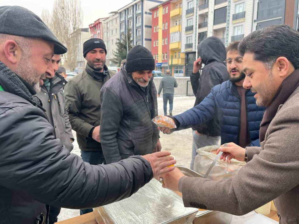 20241222aw355532 0.jpg