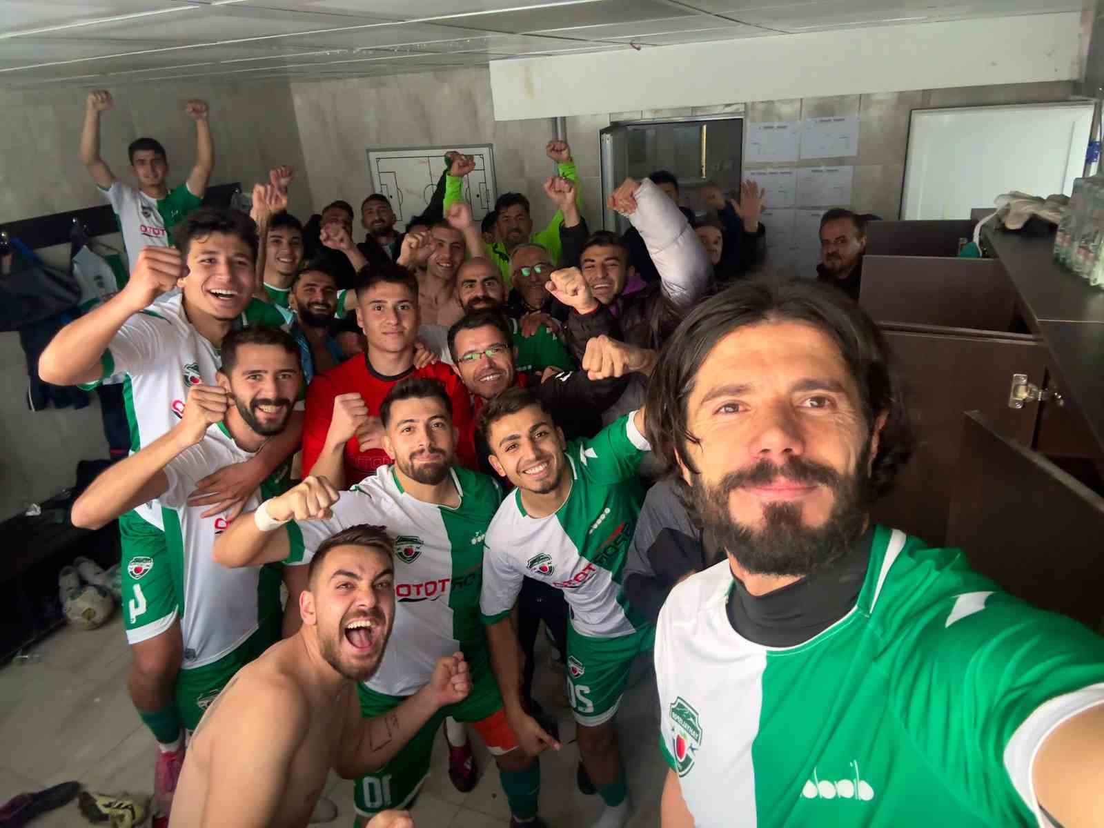 20241224aw356387 0.jpg