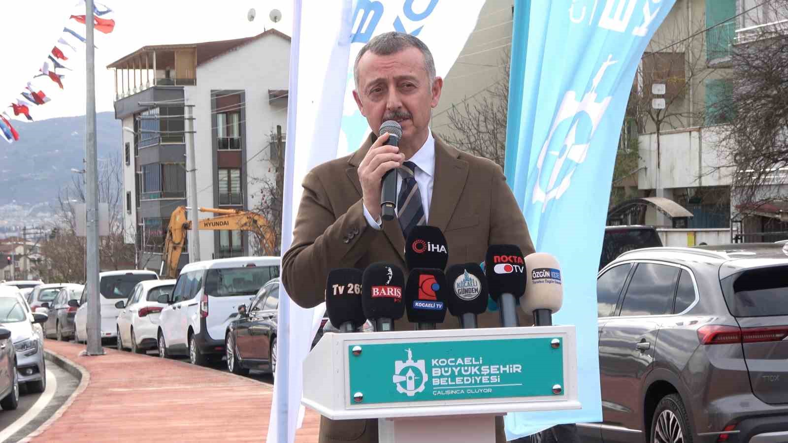 20241225aw357785 0.jpg