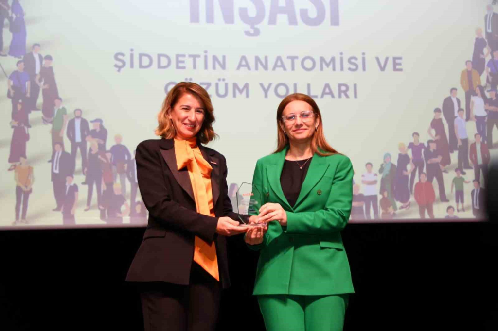 20241228aw359475 0.jpg