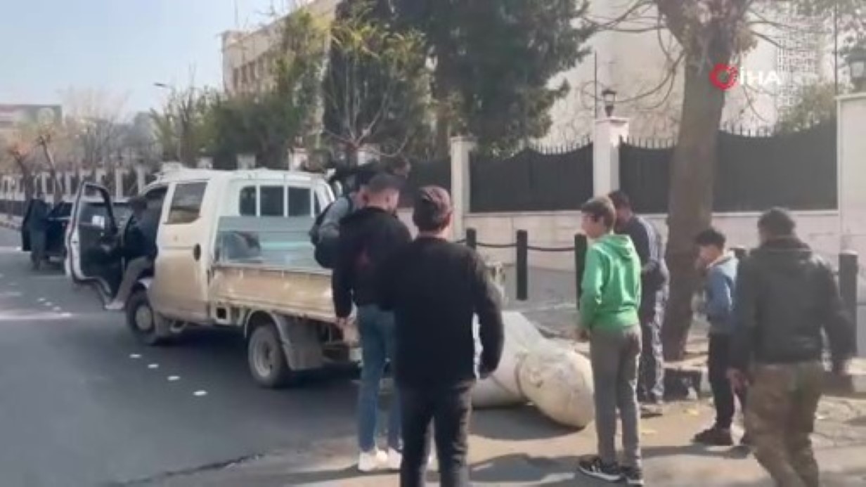 7a0d6a12 3dad 41b4 b990 b750d24bccbe frame at 0m4s 1733742768.jpg