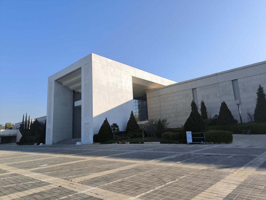 aw346409 06 1733737645.jpg