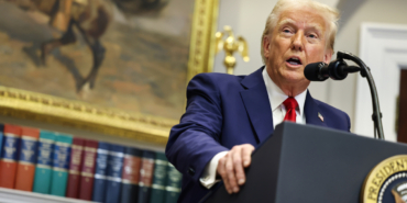 1737559806 trump.jpg
