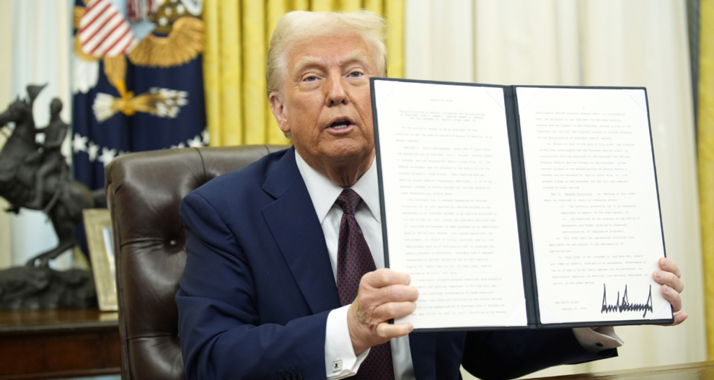 1738089006 trump.jpg