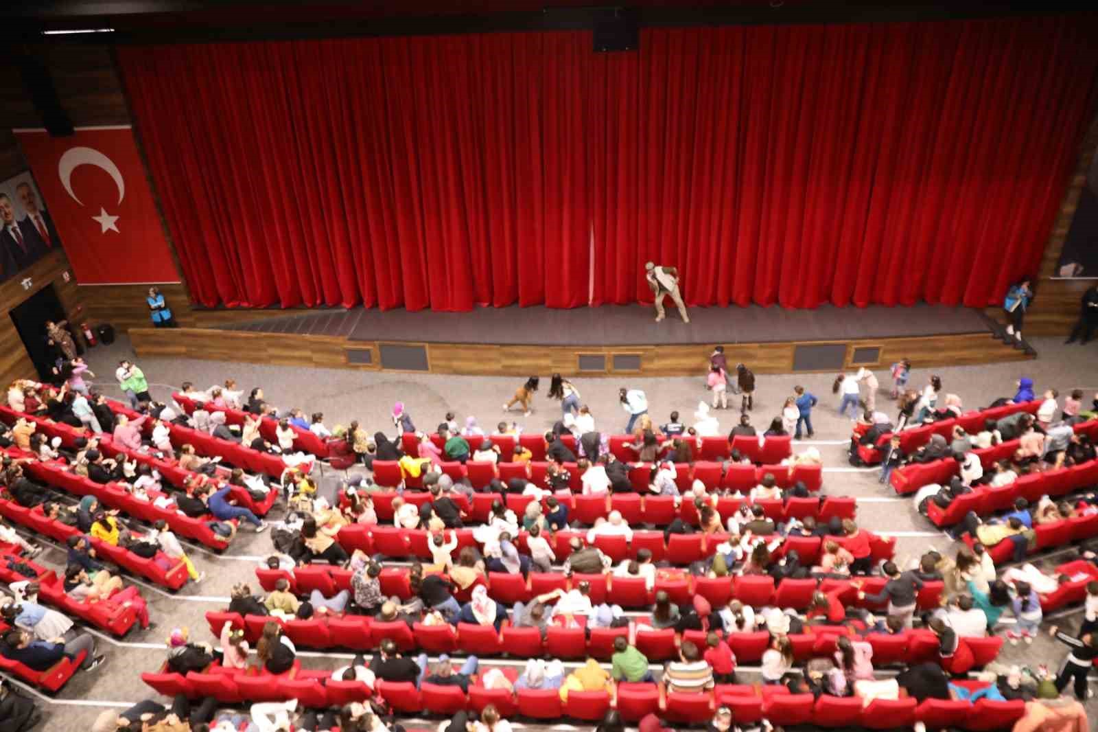 20250120aw374278 0.jpg