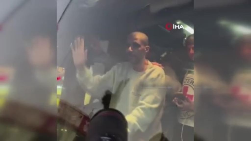 b8e34928 7b28 4420 bfe3 86b54673d4a4 frame at 0m54s 1738266807.jpg