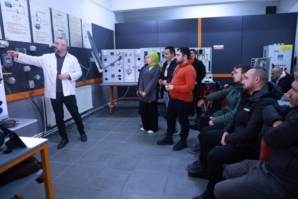 20250219aw395037 0.jpg