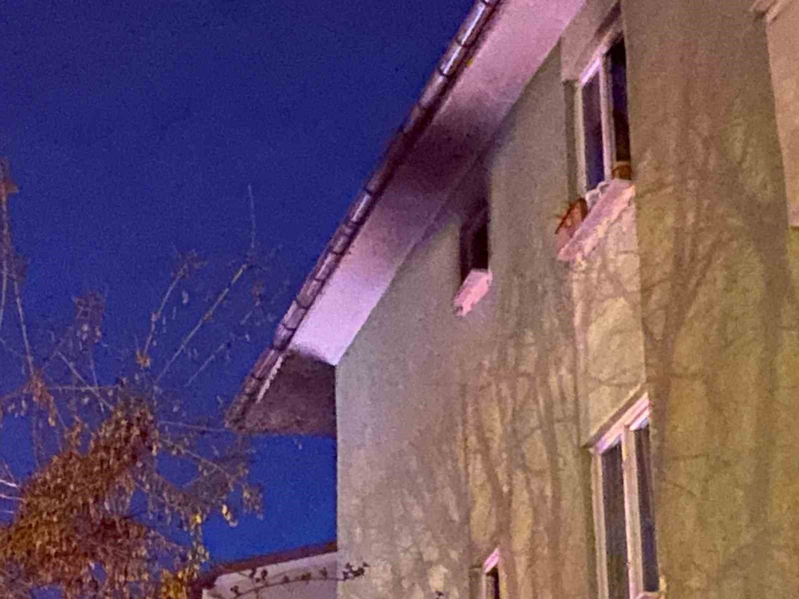 20250302aw403433 0.jpg