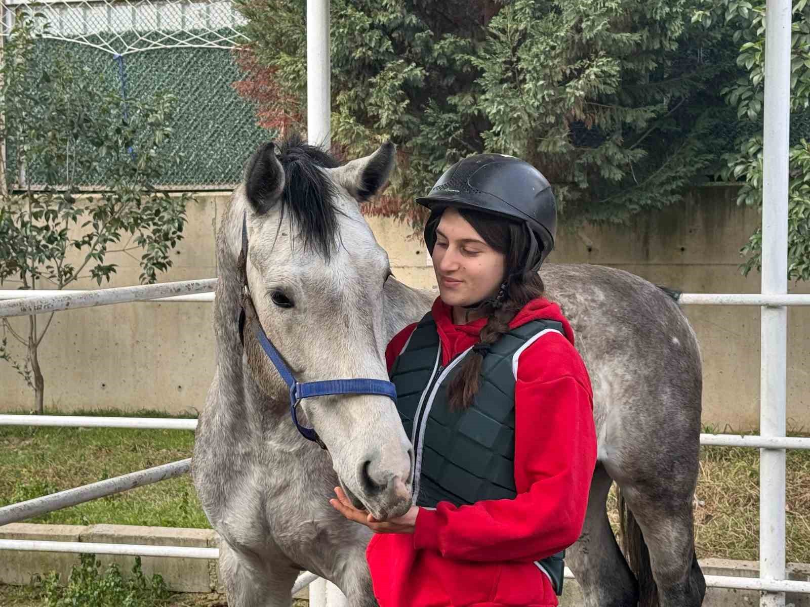 20250302aw403457 0.jpg