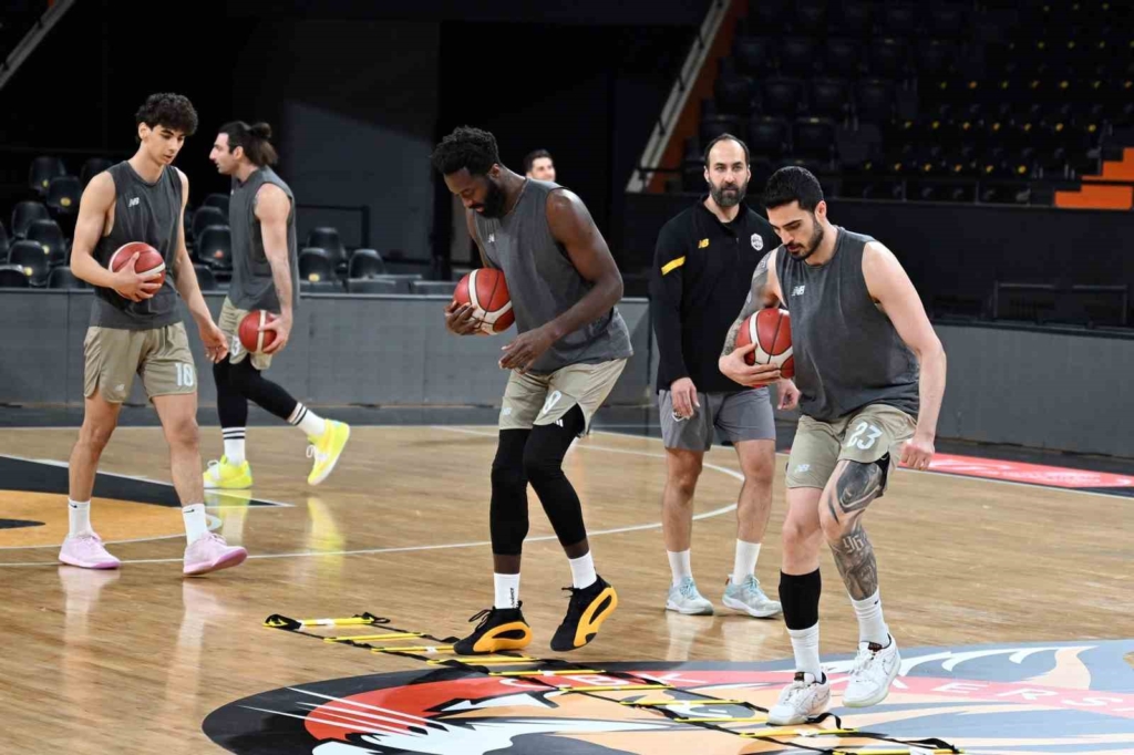 20250328aw422111 0.jpg