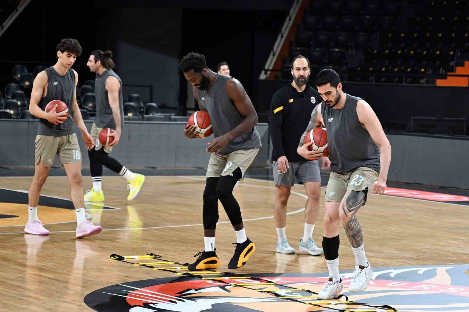 20250328aw422111 0.jpg