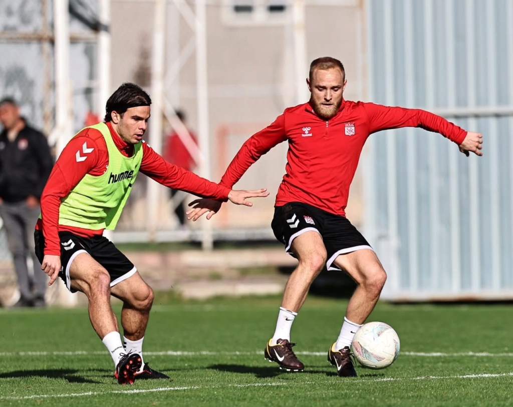 20250331aw424040 0.jpg