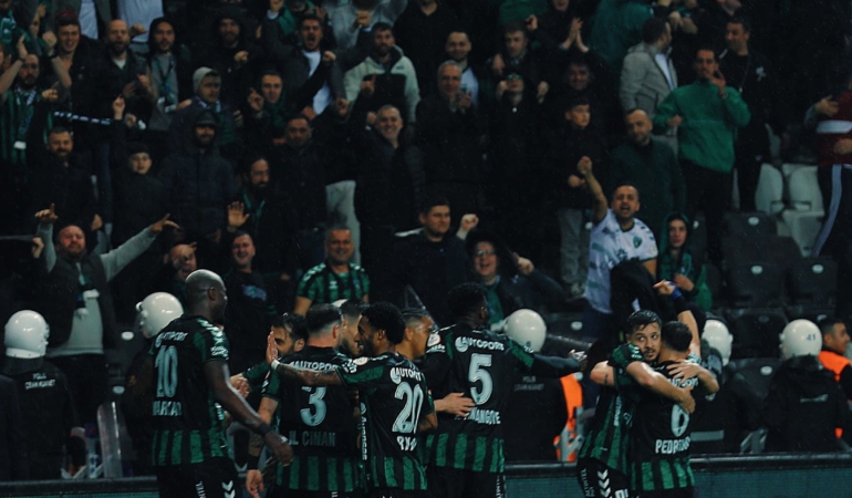 Derbinin galibi Kocaelispor