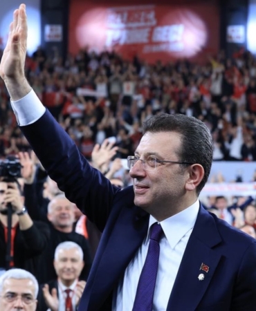 Ekrem İmamoğlu tutuklandı
