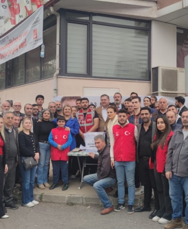Hürriyet Güneş diz çökenleri değil ayakta duranları aydınlatır