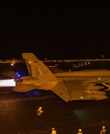 aw413328 01.jpg