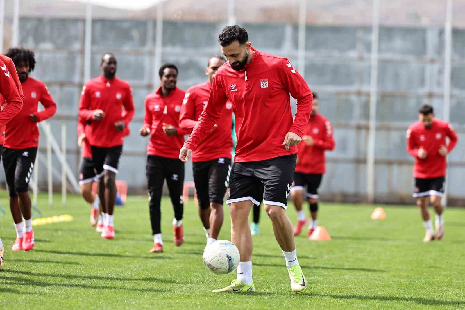 20250402aw424729 0.jpg