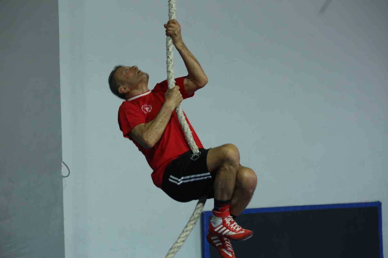 20250402aw424809 0.jpg