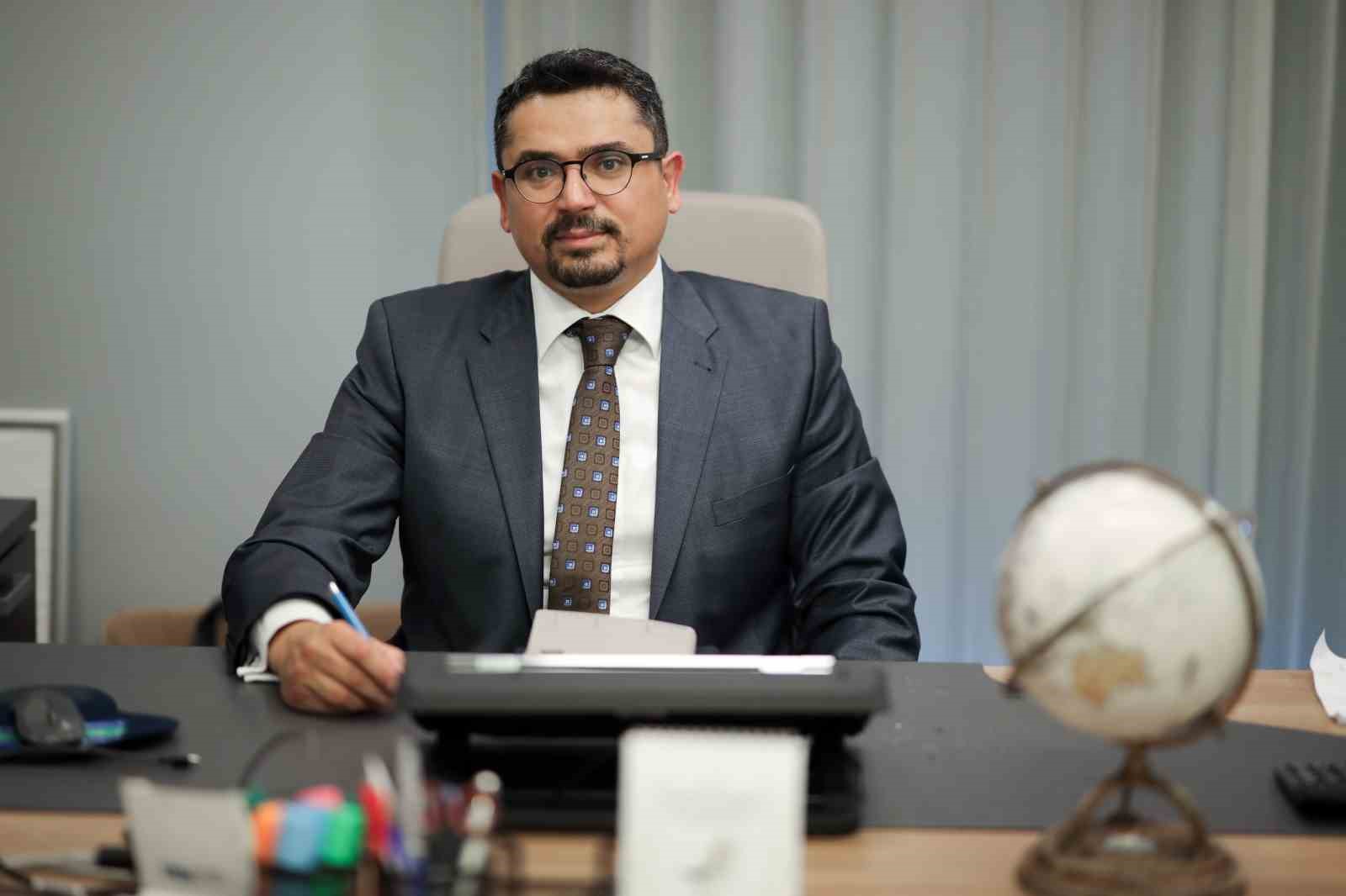 20250403aw425151 0.jpg