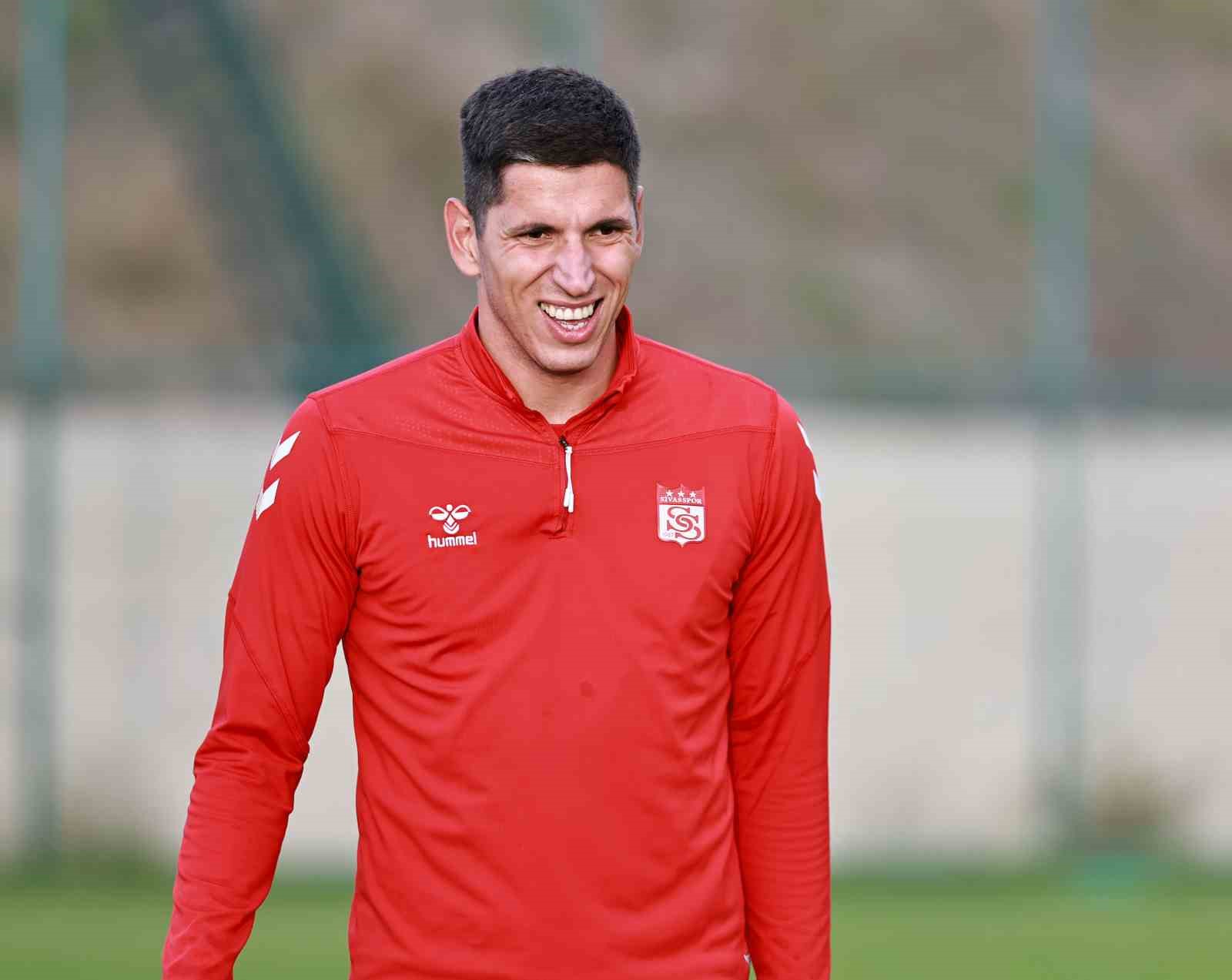 20250403aw425415 0.jpg