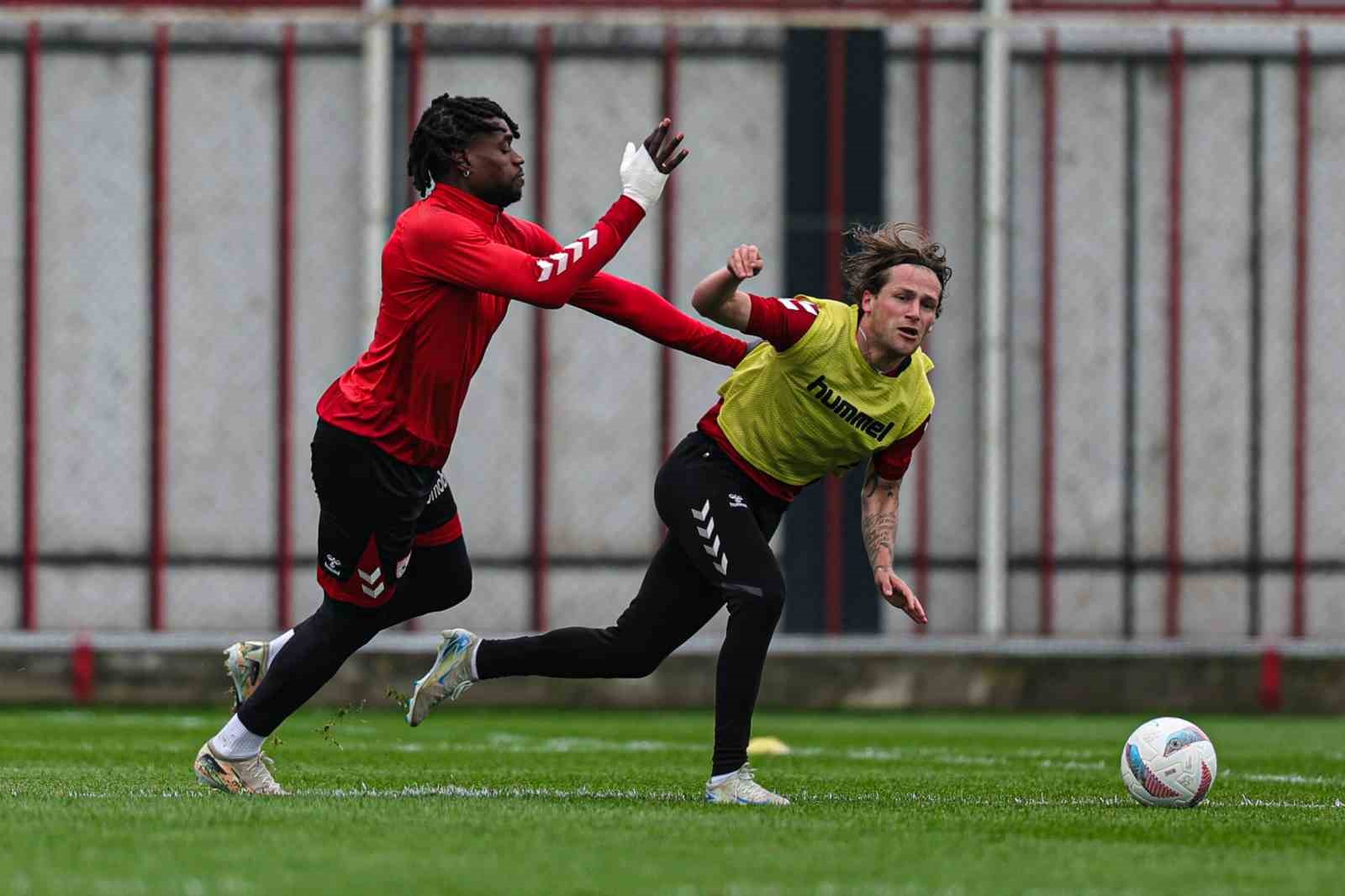 20250404aw425758 0.jpg