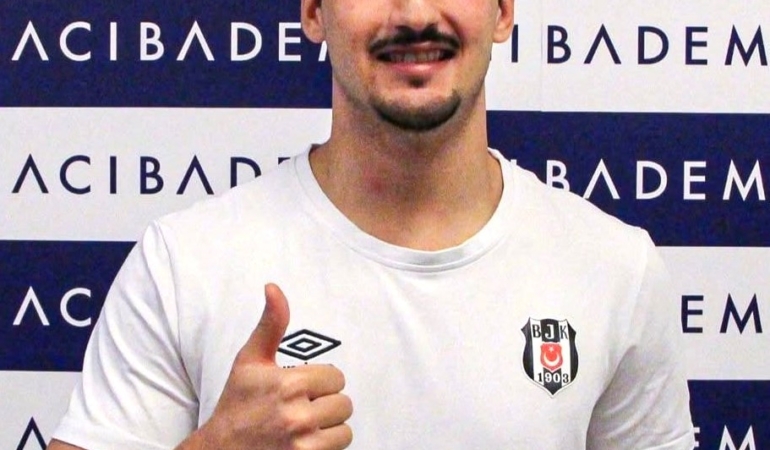 20250807aw512760-0.jpg