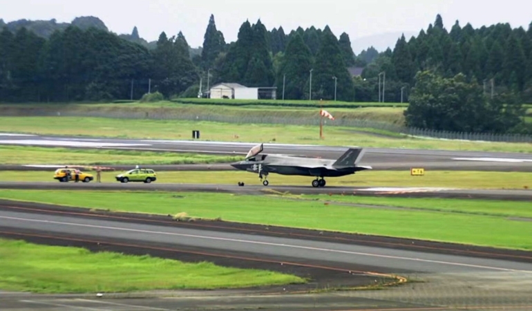 aw514498_01-1754815023.jpg