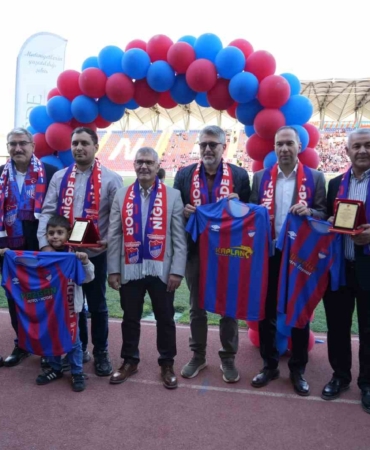 20250913aw537630-0.jpg