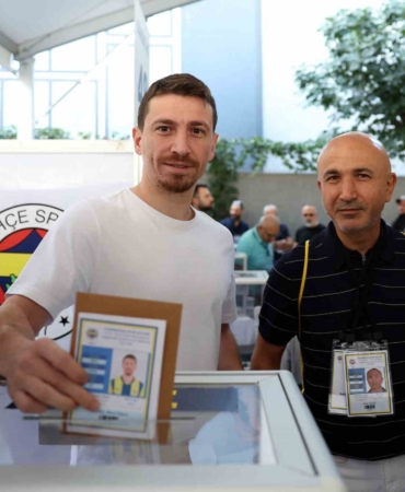 20250921aw542608-0.jpg